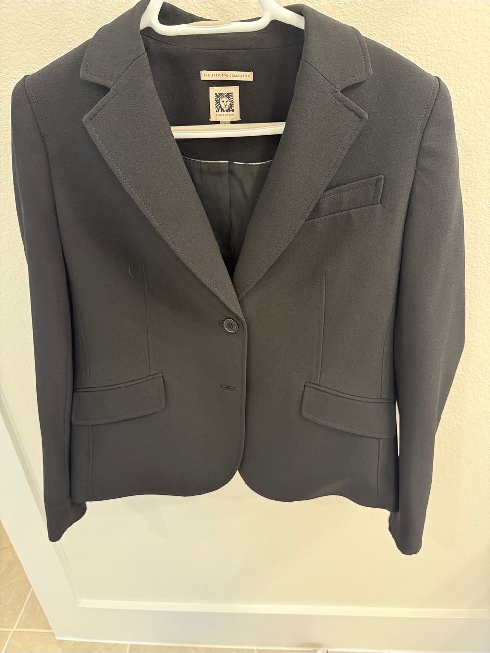 Anne Klein Black Single-Button Tailored Blazer